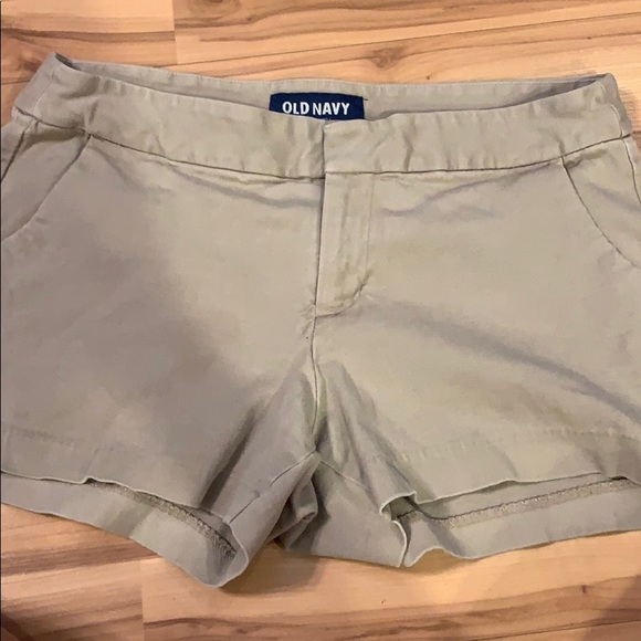 old navy shorts - Picture 1 of 2